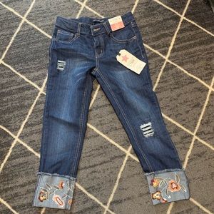 NWT- Girls Cropped Jeans